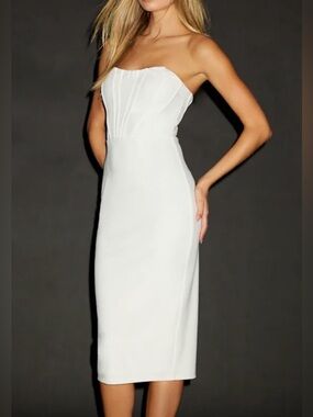 Lulu's Gorgeously Sultry White Bustier Strapless Midi Dress